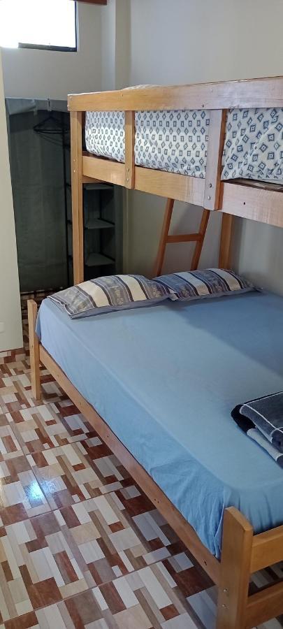 Travelers' House Casa Hospedaje ฮวนชาโก ภายนอก รูปภาพ